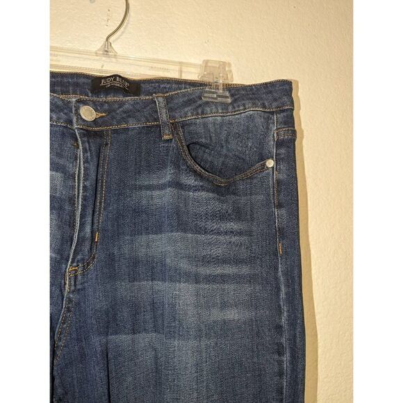 Women's Judy Blue Medium Wash Cropped Straight Fit Tassel Hem Jeans 1XL - Picture 9 of 16